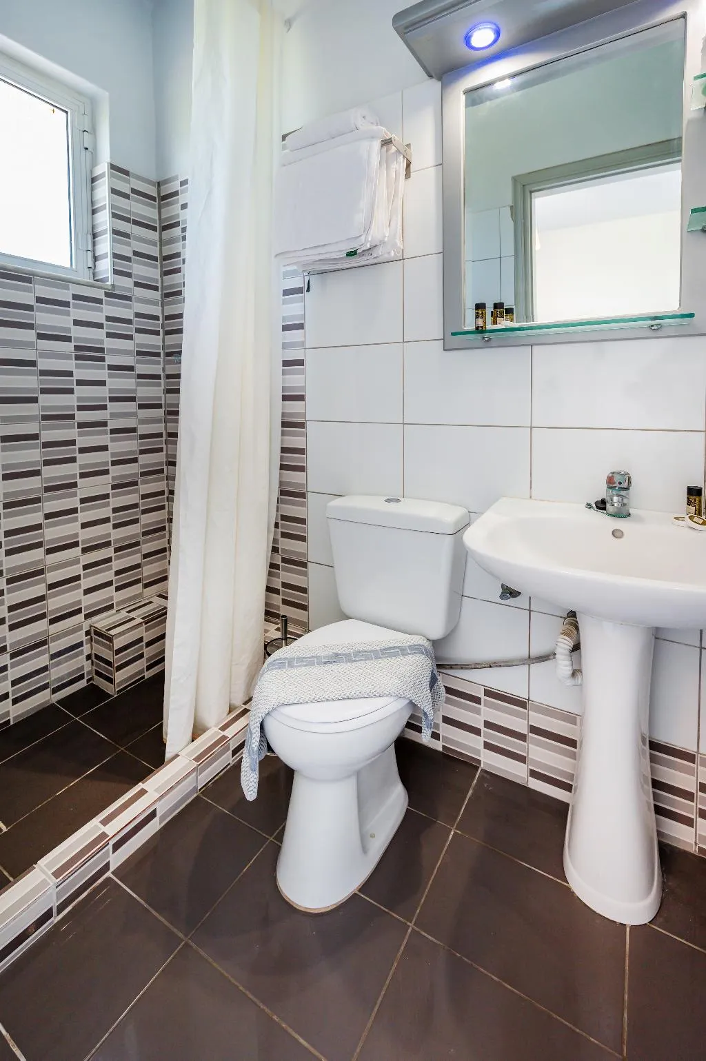 TRIPLE STANDARD Room, Jonathan Apartments, Kos