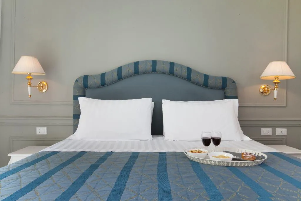 DOUBLE SINGLE USE SUPERIOR Room, Ruins B&B, Naples