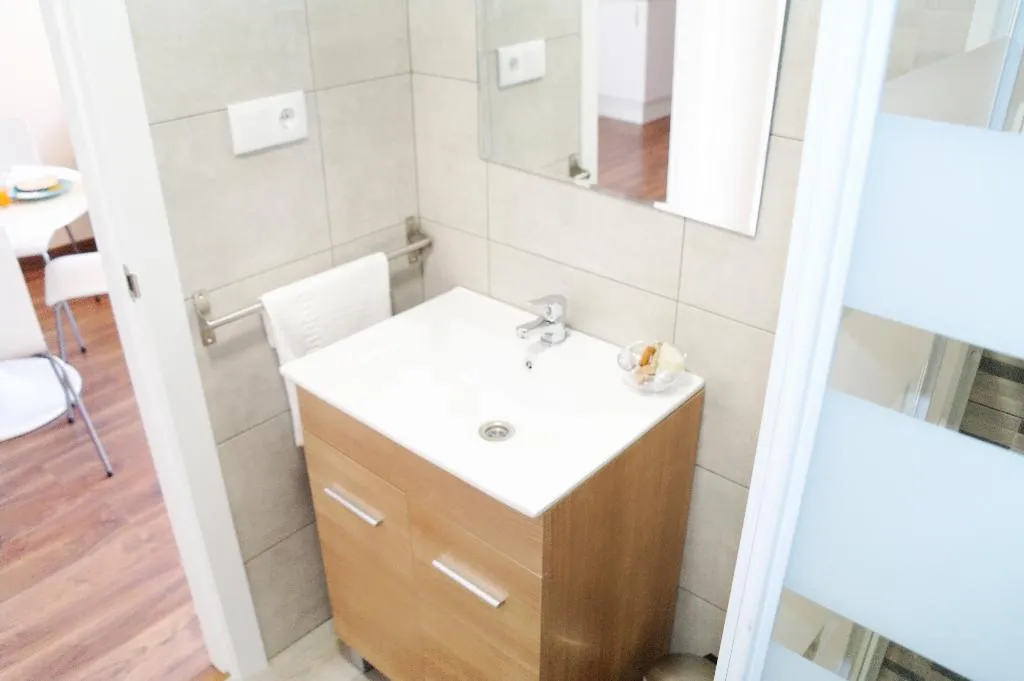 APARTMENT CAPACITY 2 ONE BEDROOM Room, Uptown Apartments, Valencia