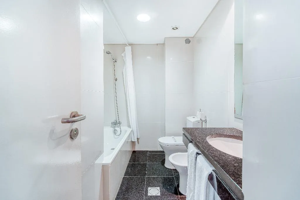 Double or Twin DELUXE Room, Muthu Raga Madeira Hotel, Madeira