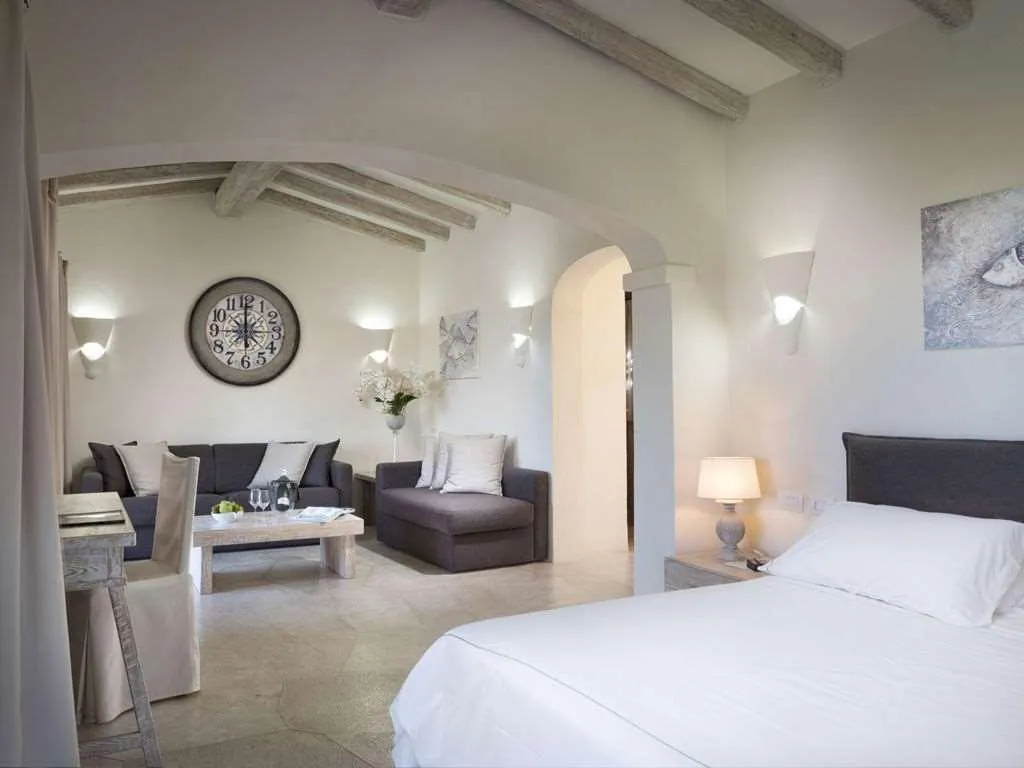 Room, Hotel Li Finistreddi, Olbia