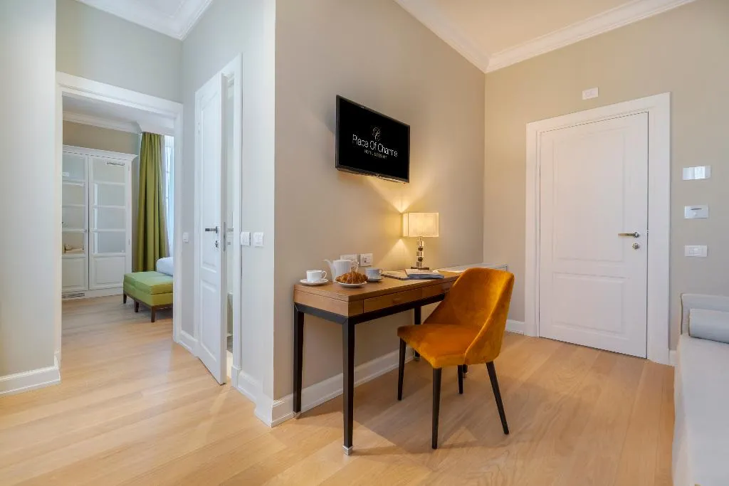 JUNIOR SUITE DELUXE Room, Villa Neroli, Florence