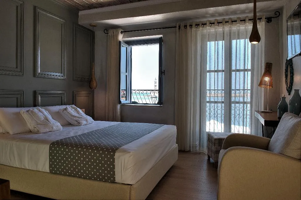 DOUBLE DELUXE SEA VIEW Room, Elia Zampeliou Boutique Hotel, Crete