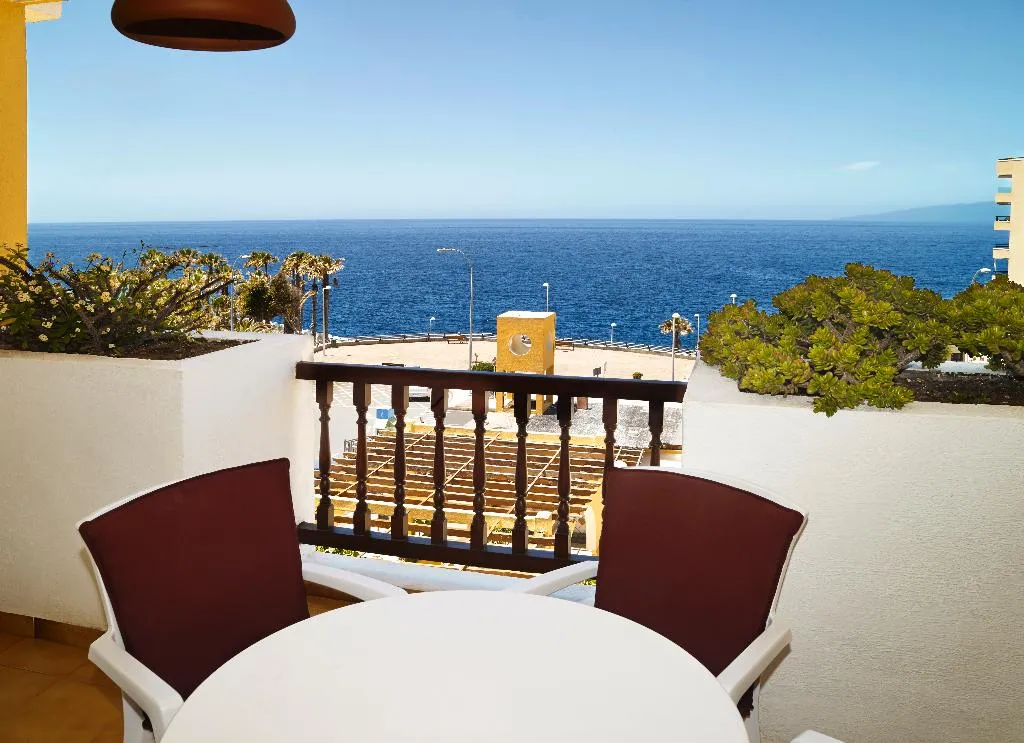 APARTMENT SUPERIOR CAPACITY 3 Room, Apartamentos Albatros, Tenerife