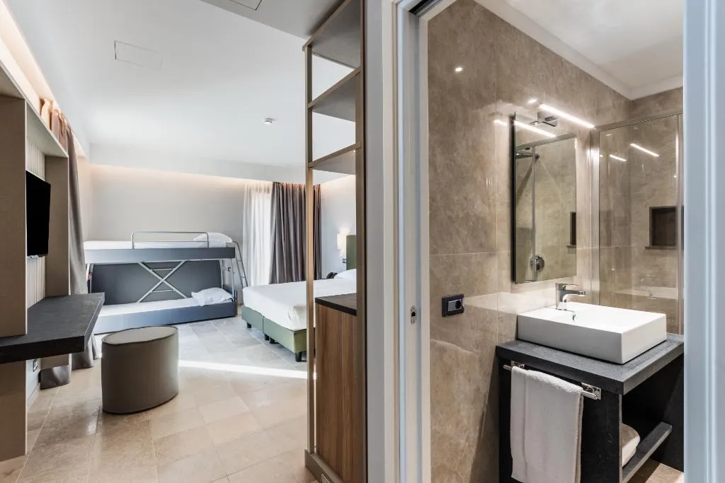 TRIPLE DELUXE Room, Hotel Netum Mare, Catania