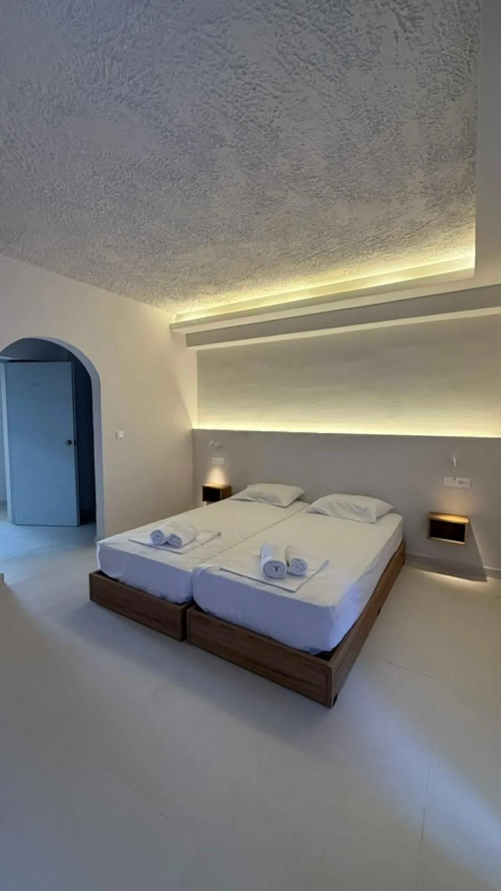 DOUBLE DELUXE Room, Nikos BnB, Rhodes