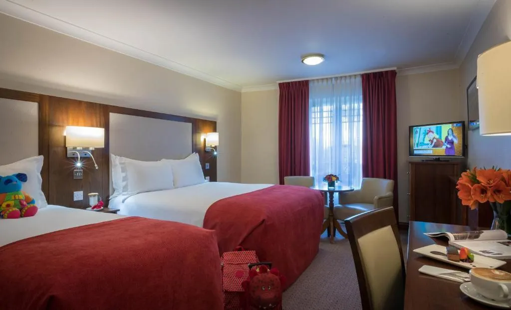 TRIPLE STANDARD Room, Clayton Hotel Ballsbridge, Dublin