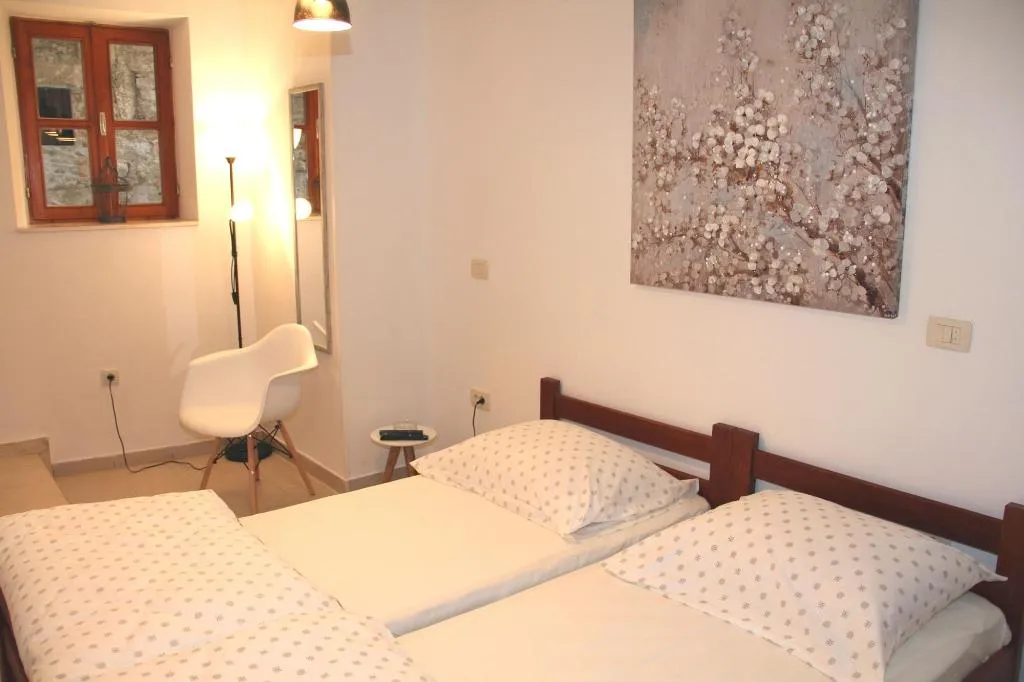 Room, Old Theatre Rooms And Apartments, Split
