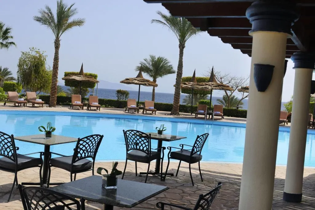 Bar, Renaissance Sharm El Sheikh Golden View Beach Rest, Red Sea Riviera