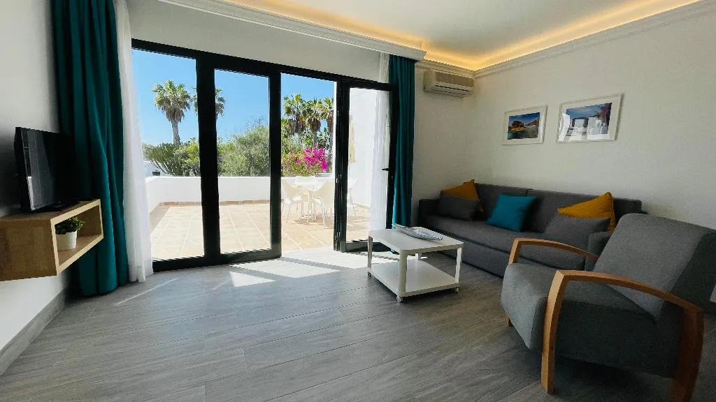 APARTMENT TWO BEDROOMS Room, Palmeras Garden, Lanzarote
