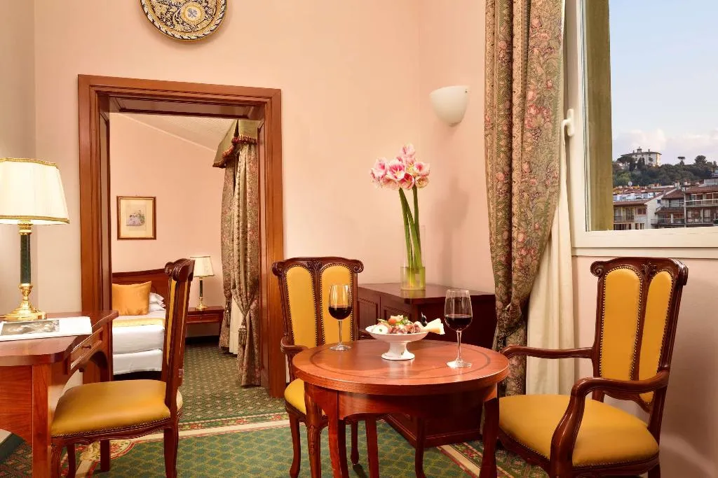 Room, Berchielli, Florence