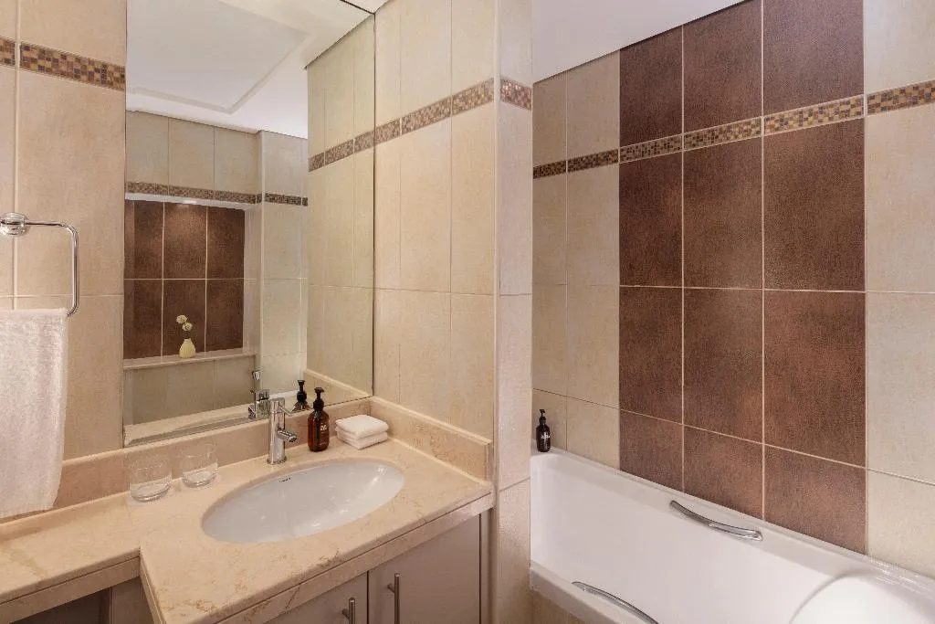 SUITE SEA VIEW Room, Staybridge Suites Dubai Internet City, Dubai