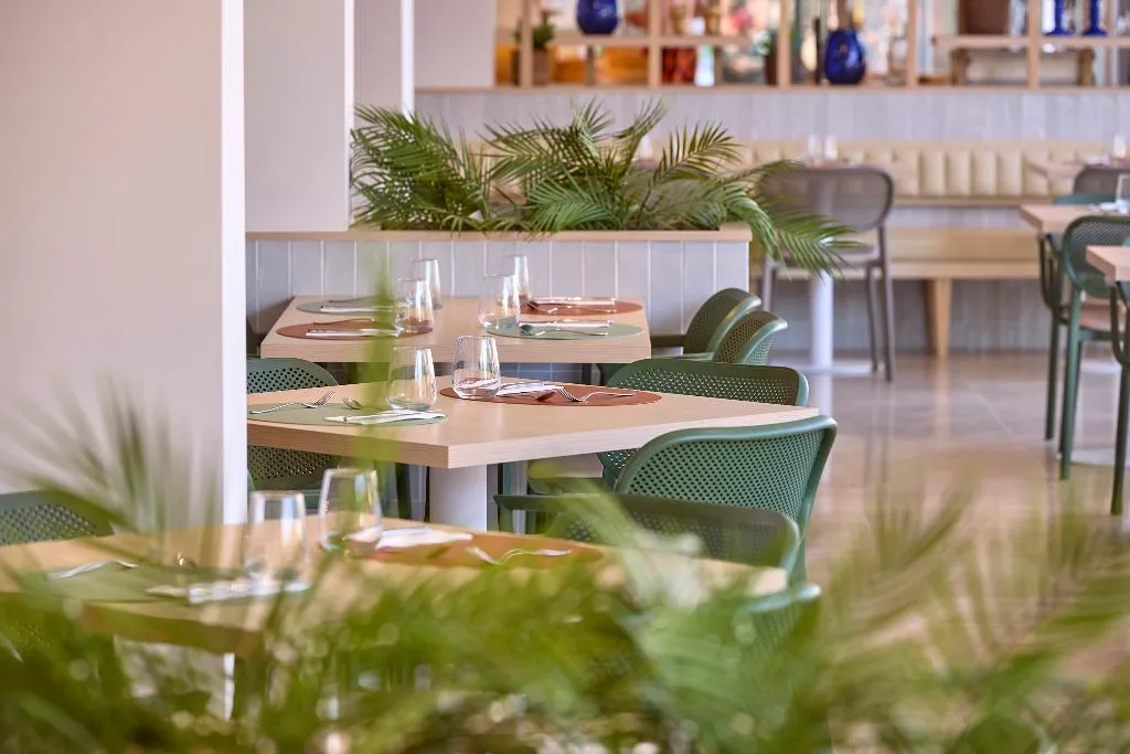 Restaurant, Apartamentos Sol de Alcudia, Majorca