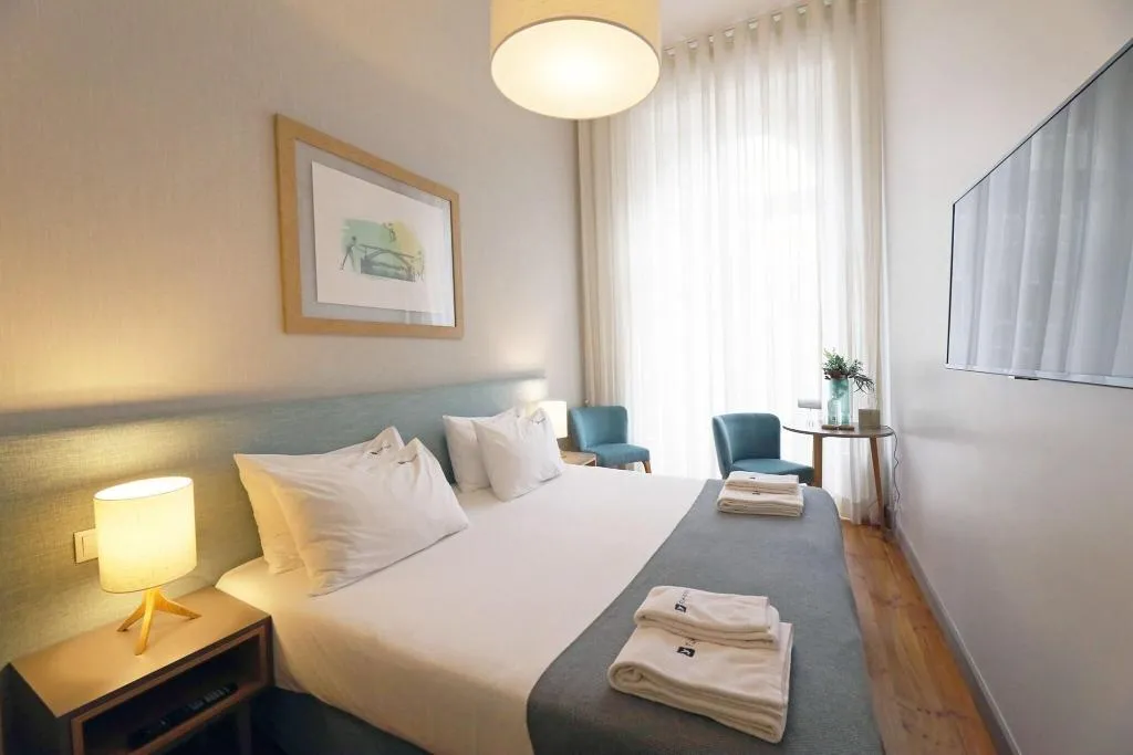 DOUBLE CITY VIEW Room, Feels Like Home Santa Catarina Prime Suites, Porto