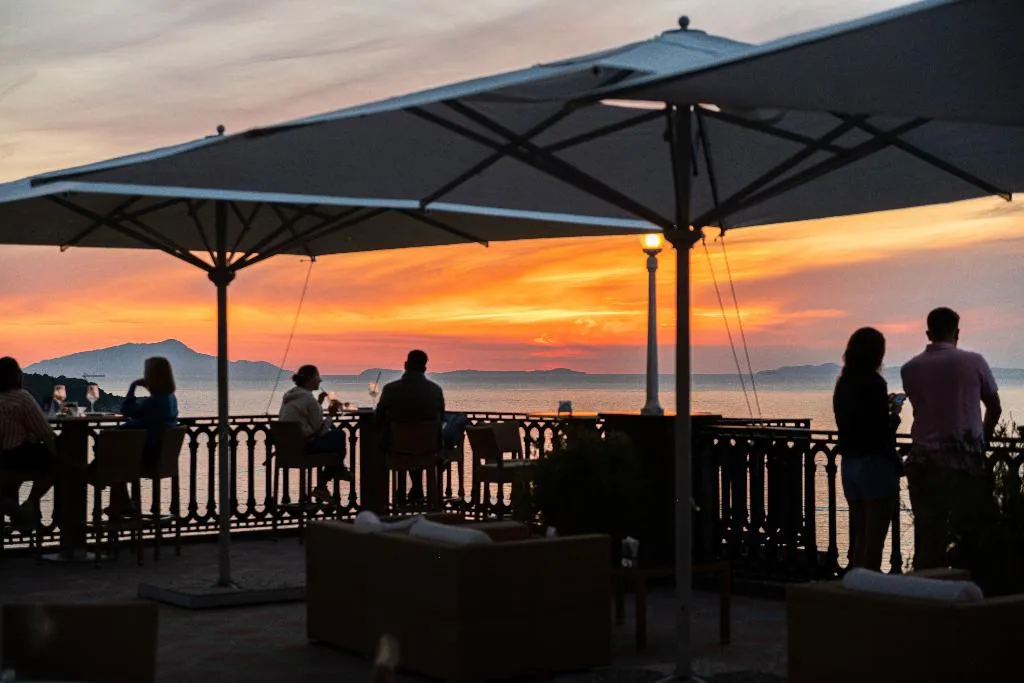 Bar, Grand Hotel Europa Palace, Naples
