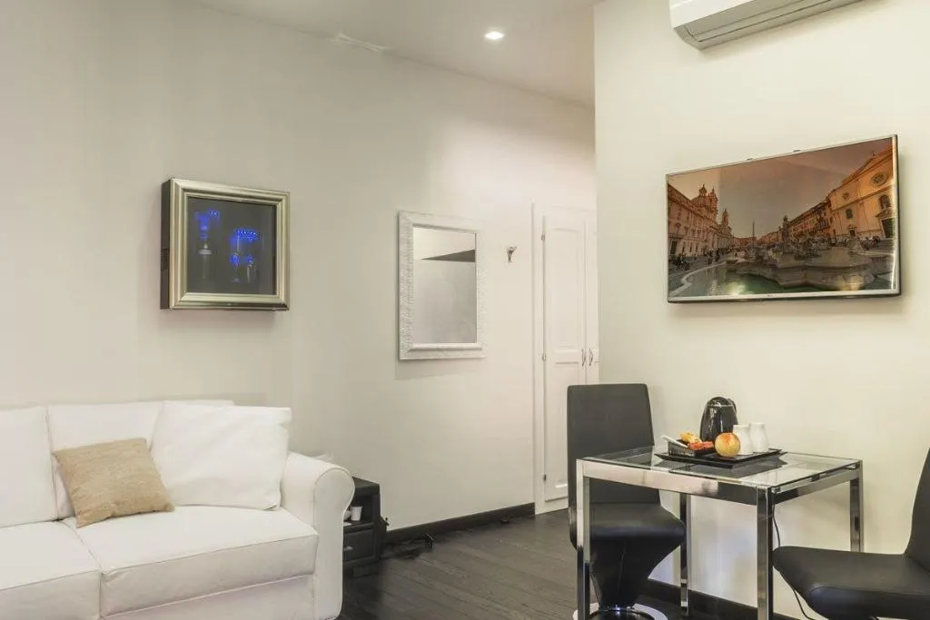 Room, Navona Living Rome, Rome