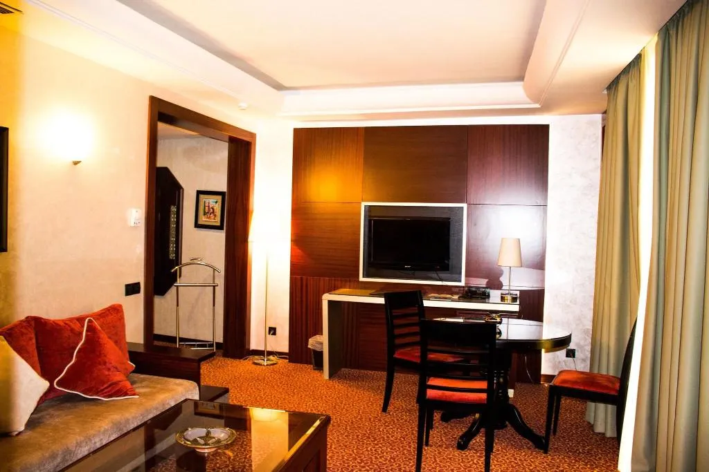 Room, Rabat, Rabat