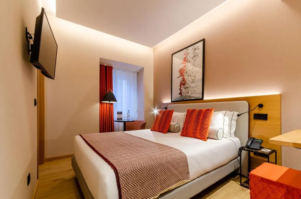 Double or Twin STANDARD Room, Rossio Plaza Hotel, Lisbon