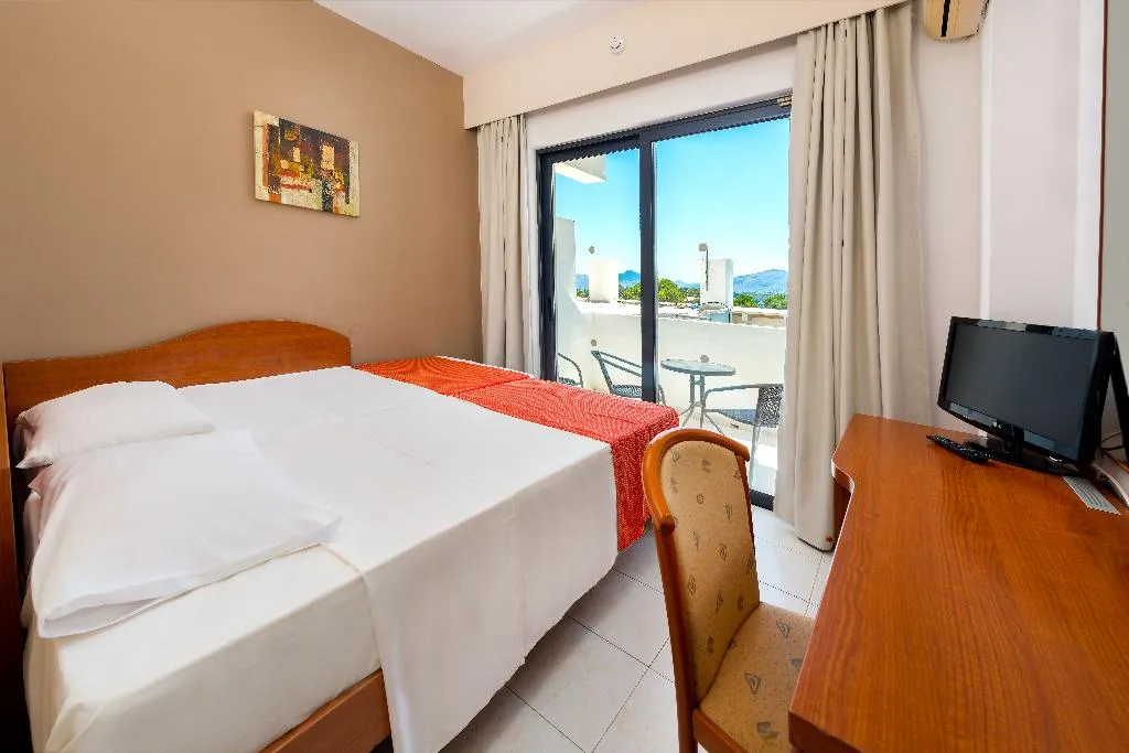 FAMILY ROOM LAND VIEW Room, Rodos Star, Rhodes