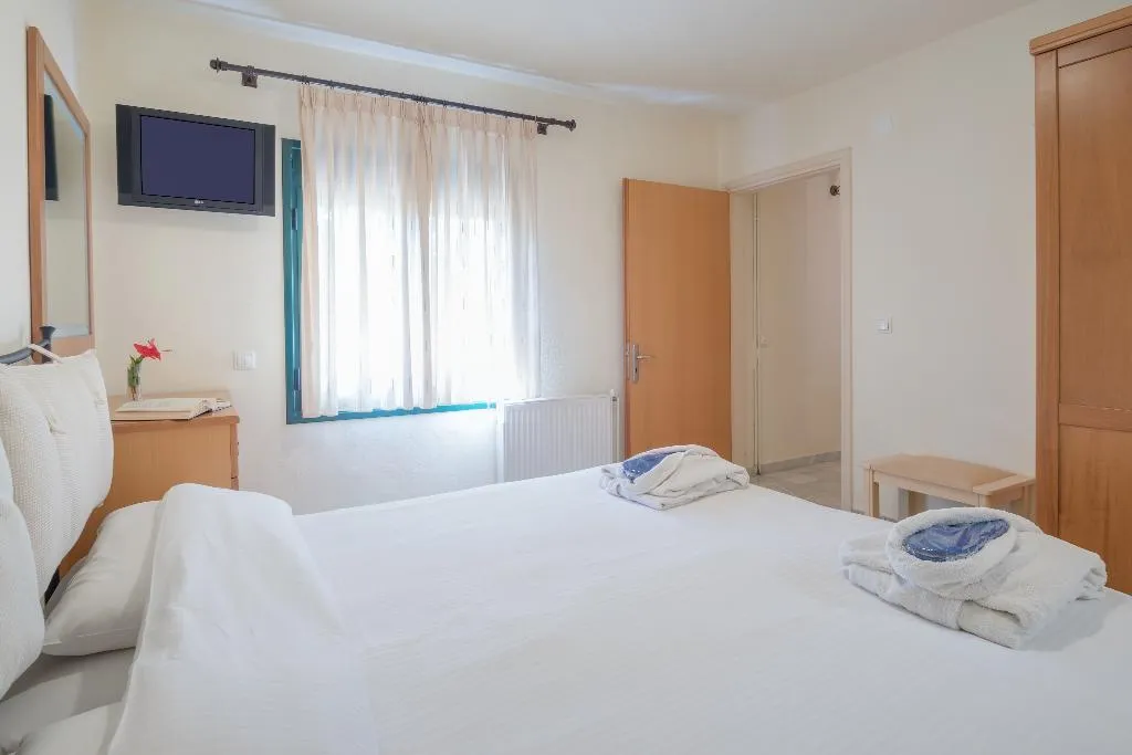 VILLA THREE BEDROOMS Room, Miramare Resort & Spa, Crete