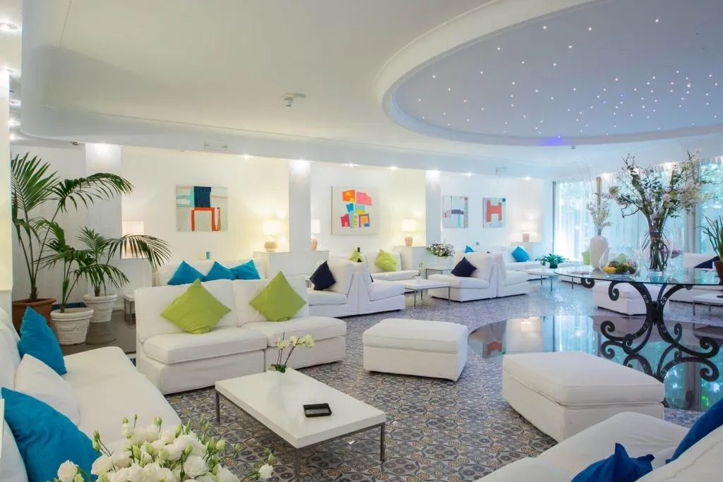 Lobby, Panorama, Naples