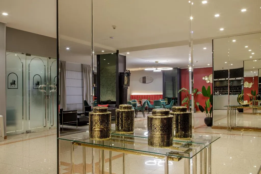 Lobby, Marc'Aurelio, Rome