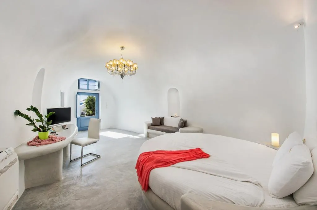 VILLA CAPACITY 4 Room, Pegasus Suites & Spa, Santorini