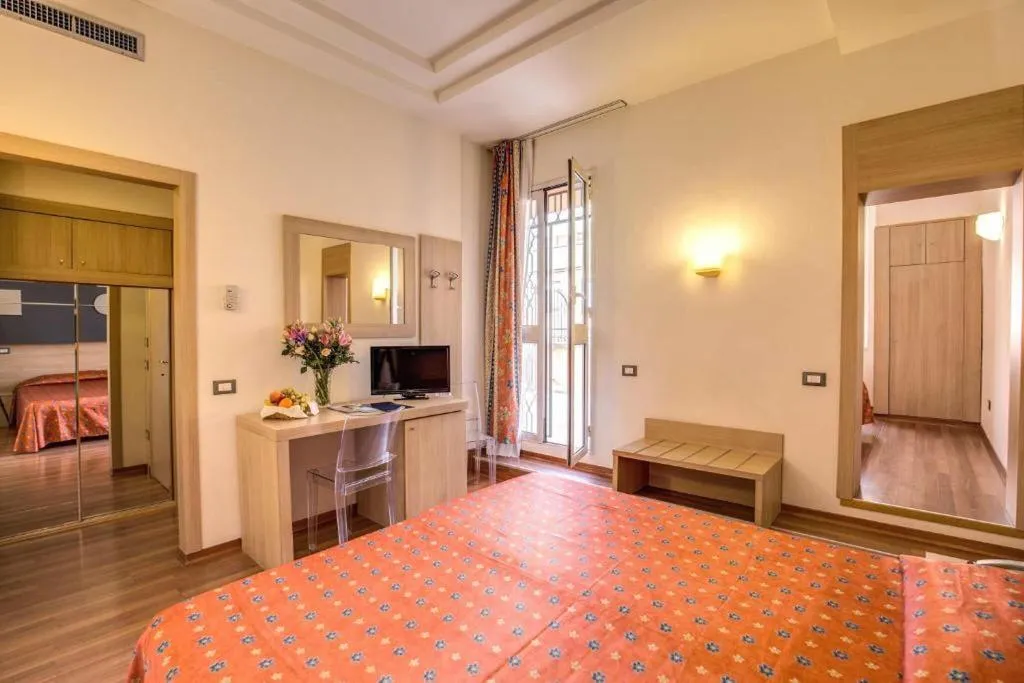 QUADRUPLE STANDARD Room, Hotel San Remo, Rome