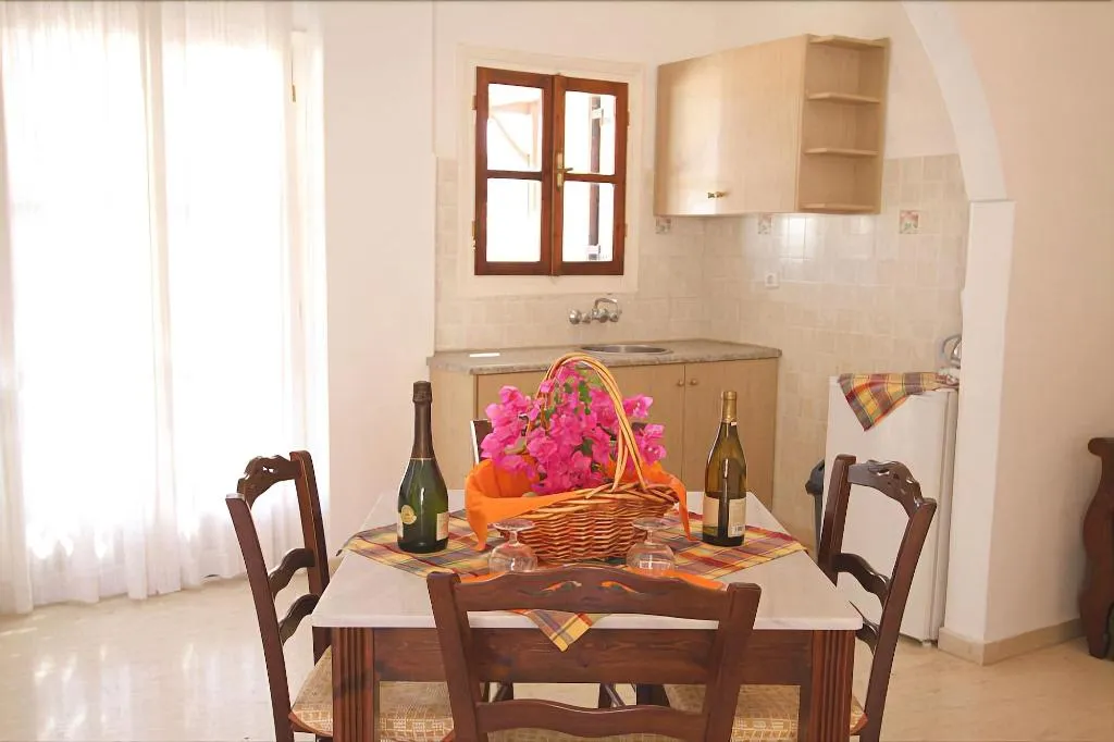 Room, Makris Beach Hotel, Santorini
