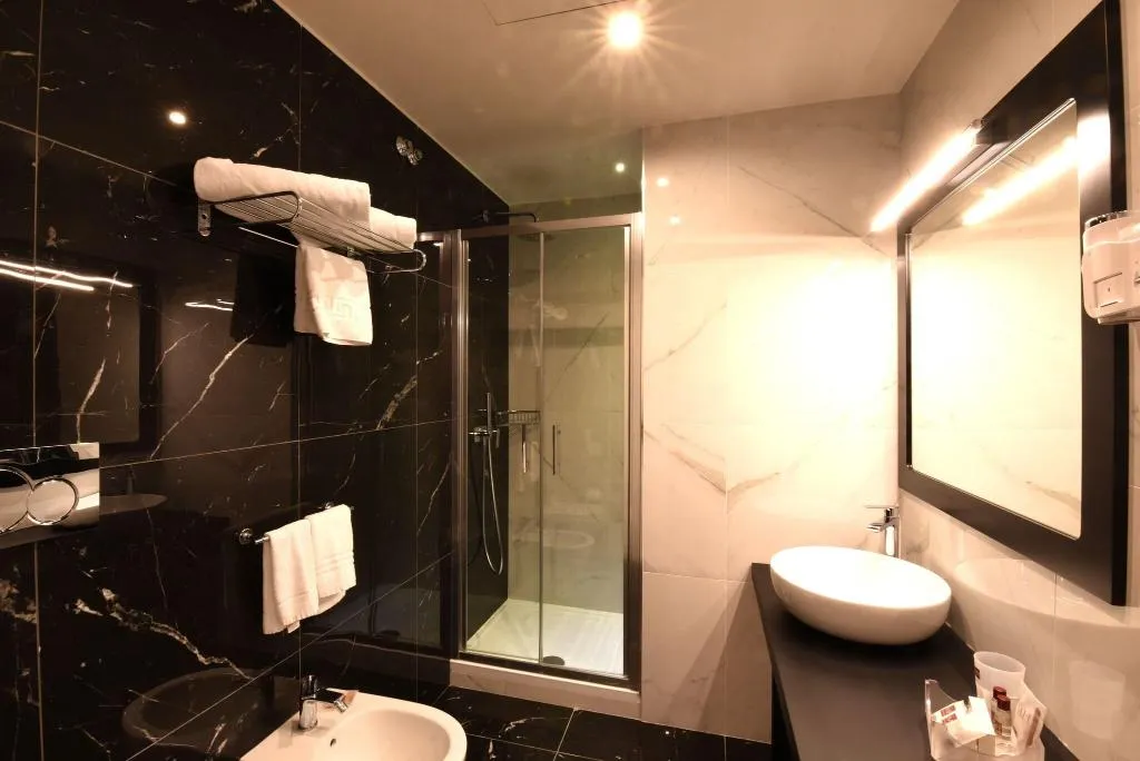 TRIPLE SUPERIOR Room, Magris Hotel, Naples