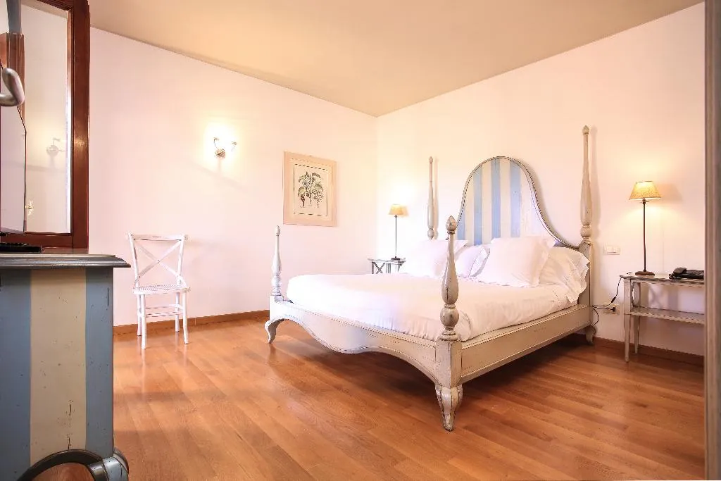 SUITE SEA VIEW Room, Le Ginestre, Olbia