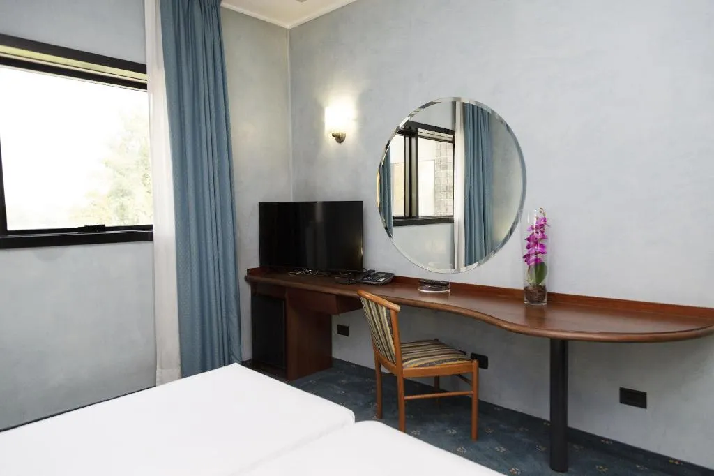 Room, iH Hotels Milano Blu Visconti, Milan