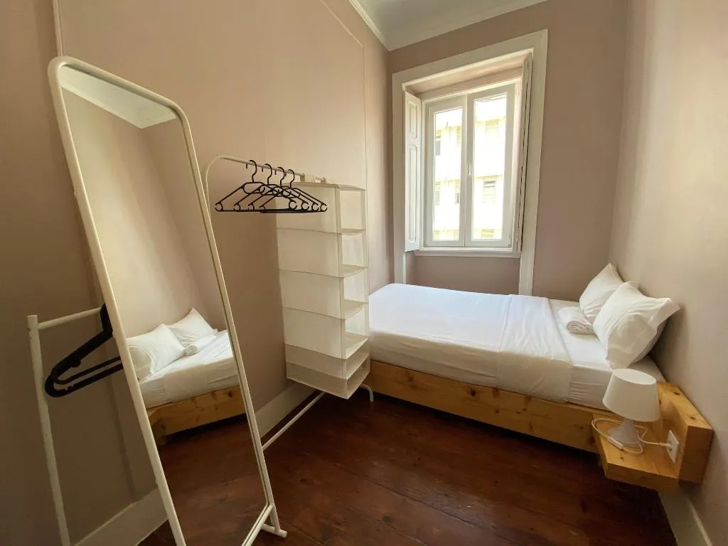 Room, Green Heart Hostel, Lisbon