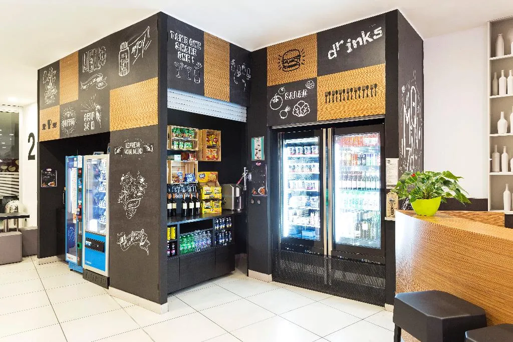 Bar, B&B Hotel Milano - Monza, Milan