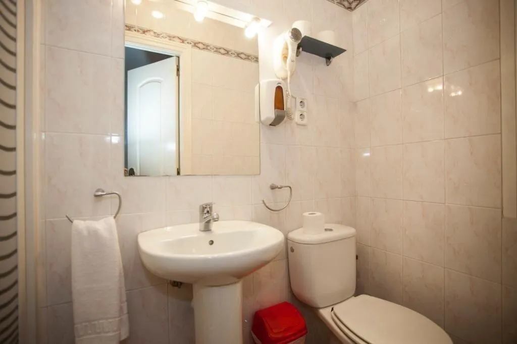 Room, Hostal JQC Ártico, Madrid