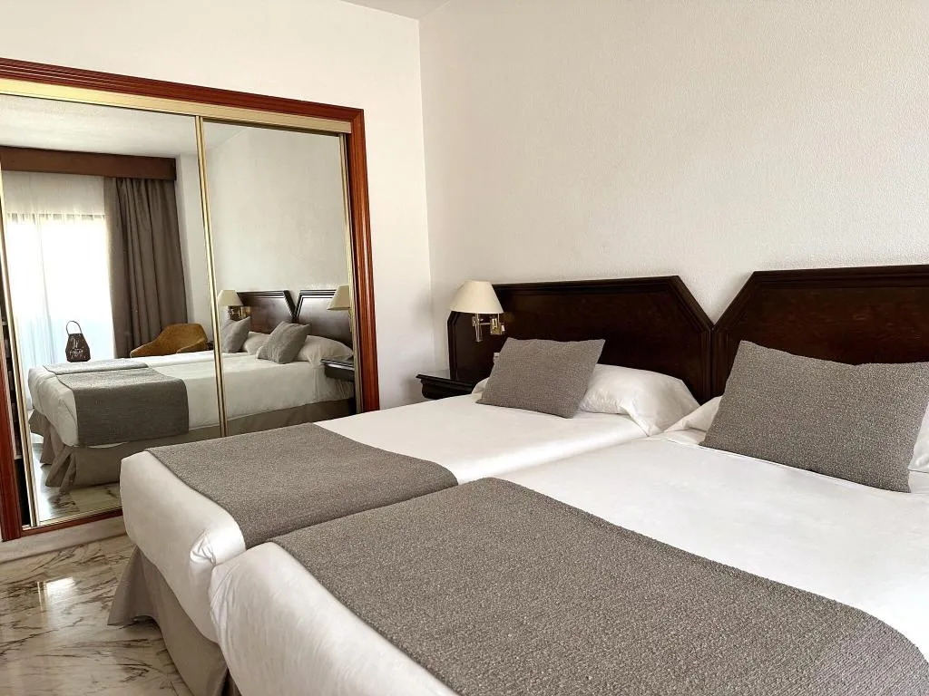 TWIN STANDARD Room, Hotel Turia, Valencia