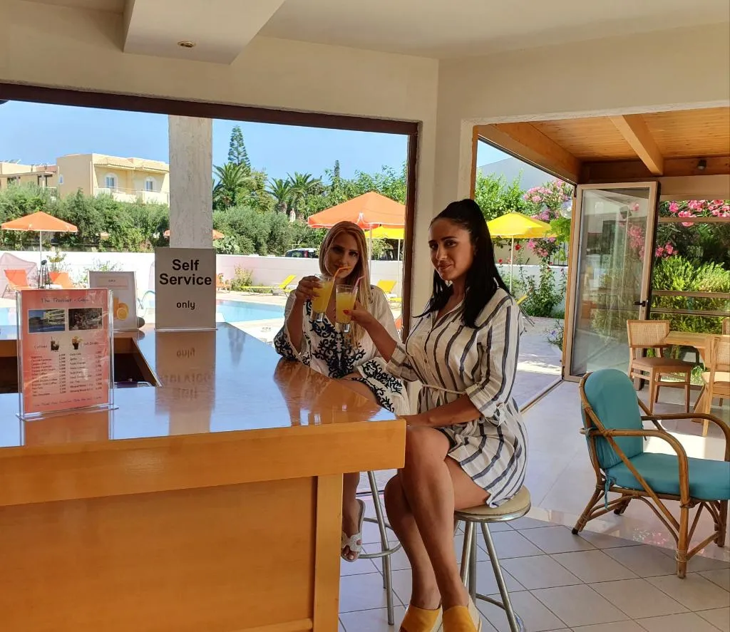 Bar, Archontiko Hotel, Crete