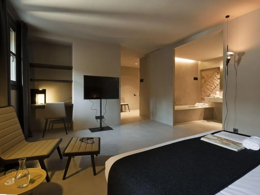 DOUBLE KING SIZE BED Room, Caro Hotel, Valencia