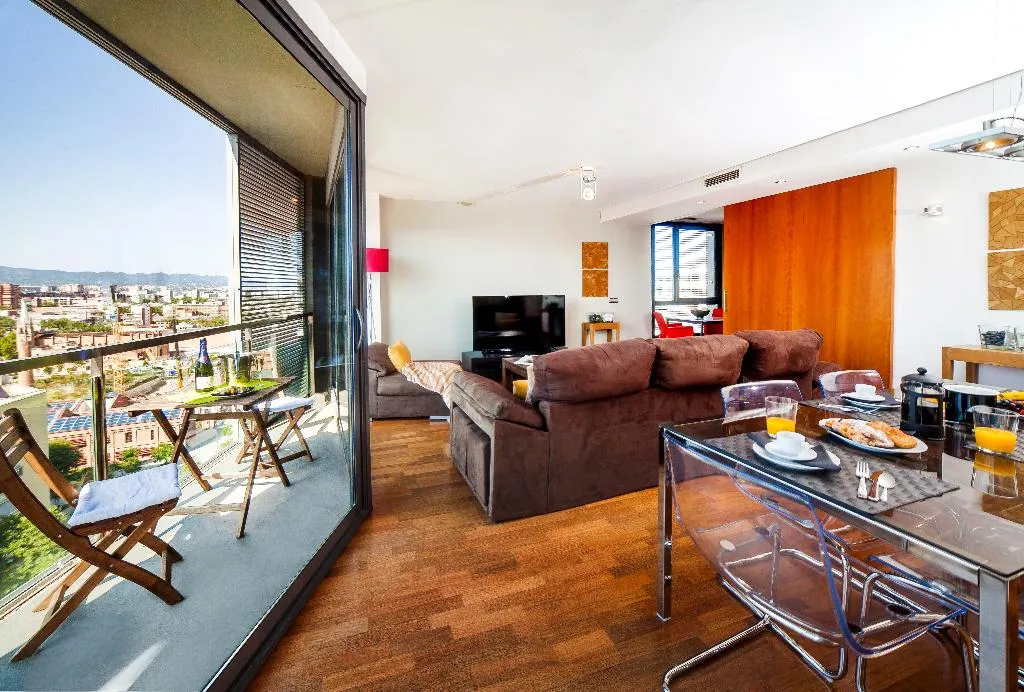 APARTMENT CAPACITY 5 Room, Victoria Diagonal Mar, Barcelona