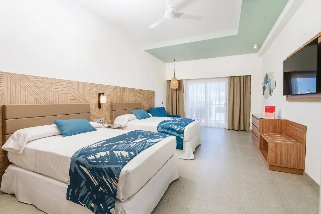 DOUBLE PARTIAL OCEAN VIEW Room, Riu Latino - Adults Only - All Inclusive, Cancun Area