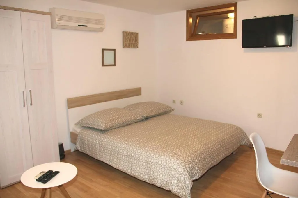 Room, Old Theatre Rooms And Apartments, Split
