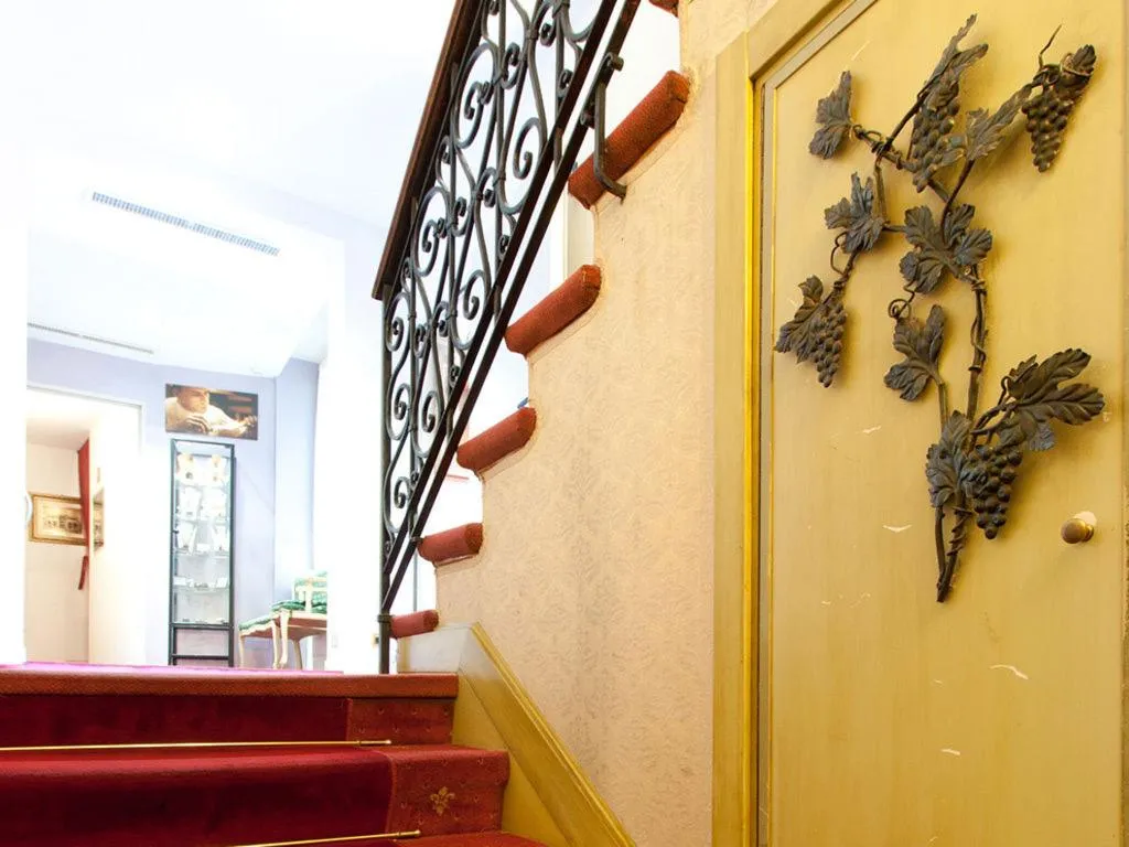 Lobby, Al Graspo de Ua, Venice