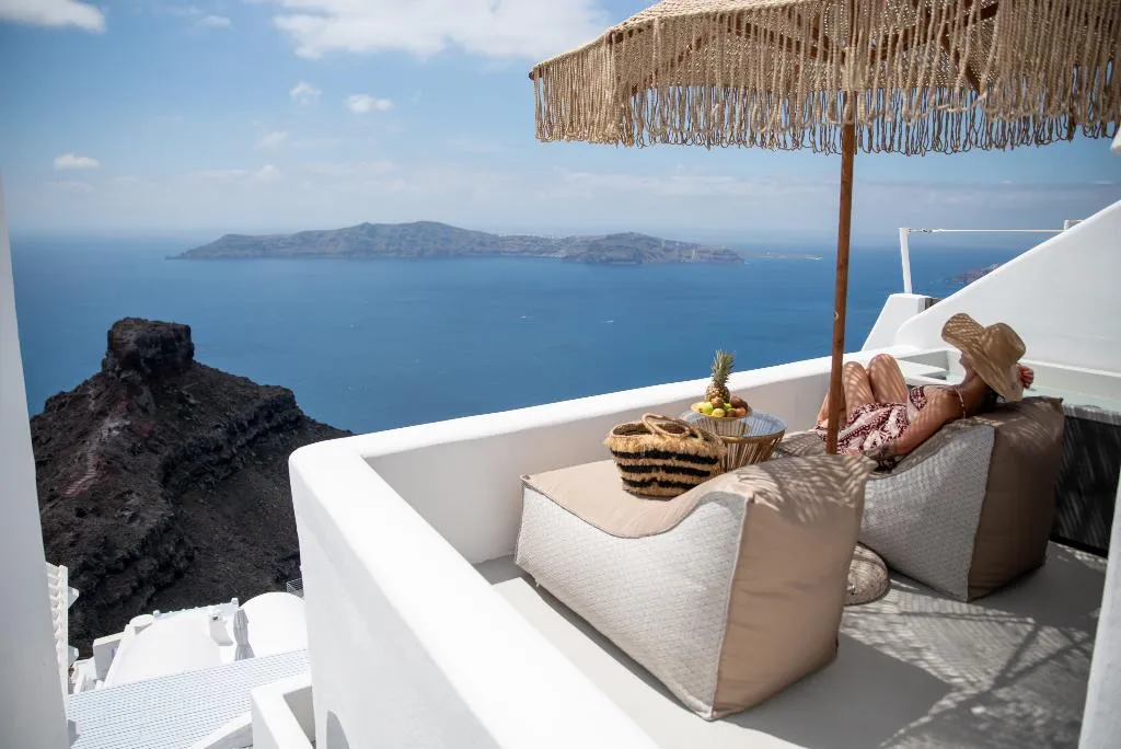 SUITE WITH JACUZZI Room, El Verano Collection Santorini, Santorini