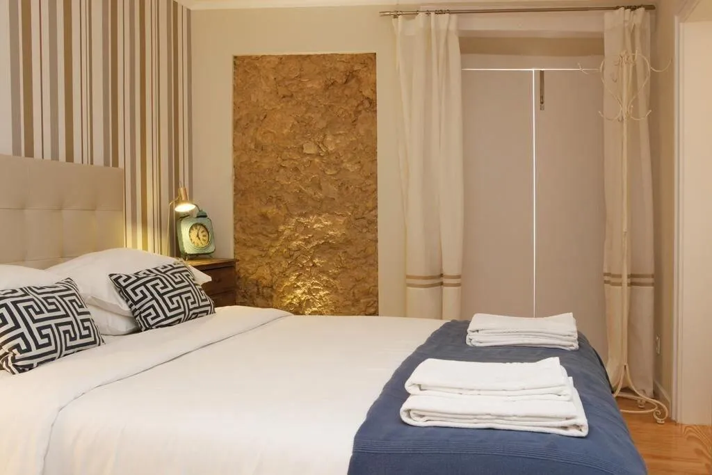 Room, Flores Guest House, Lisbon