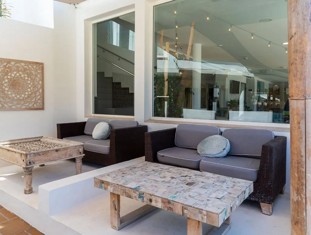 Lobby, Hotel Playa Santandria, Menorca
