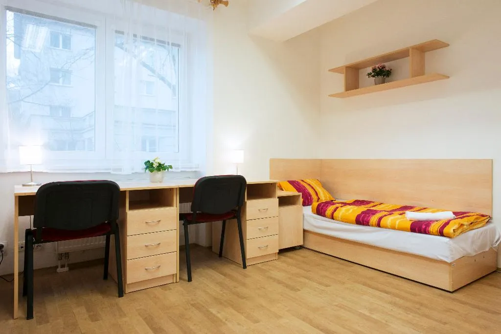 TWIN WITH SHARED BATHROOM Room, University Hotel, Prague