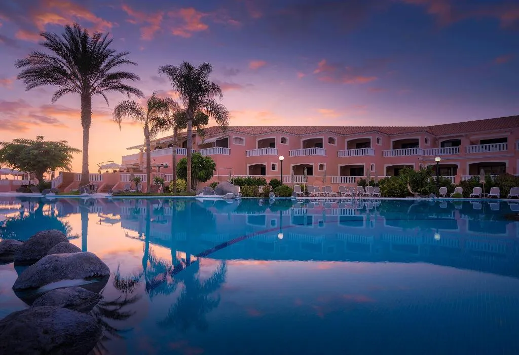General view, Sol Sun Beach Apartamentos, Tenerife