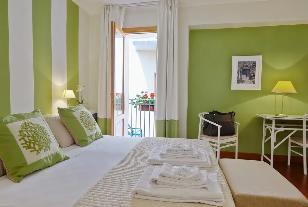 DOUBLE WITH BALCONY Room, Al Madarig, Palermo
