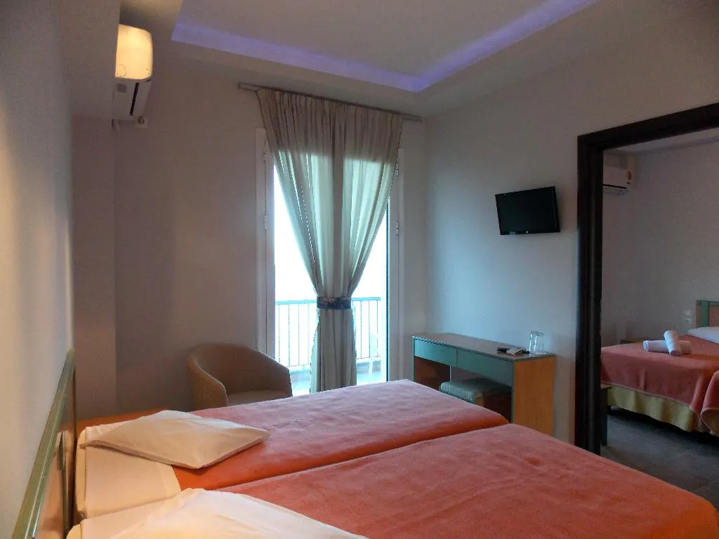 QUADRUPLE SEA VIEW Room, Castella Beach, Athens