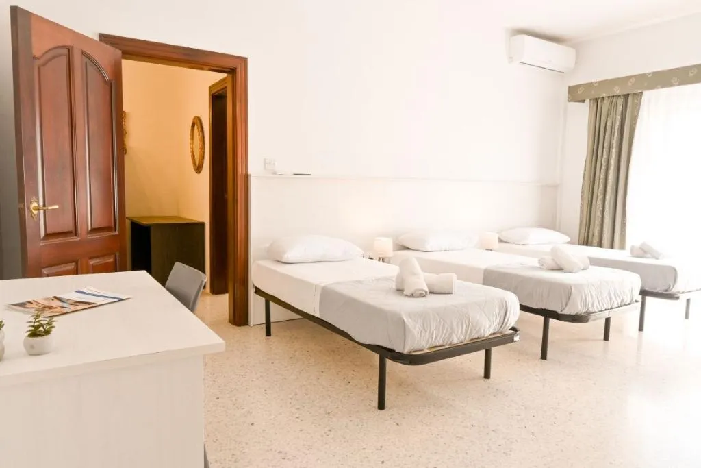 Room, 7Mediterrenea  Villa, Malta